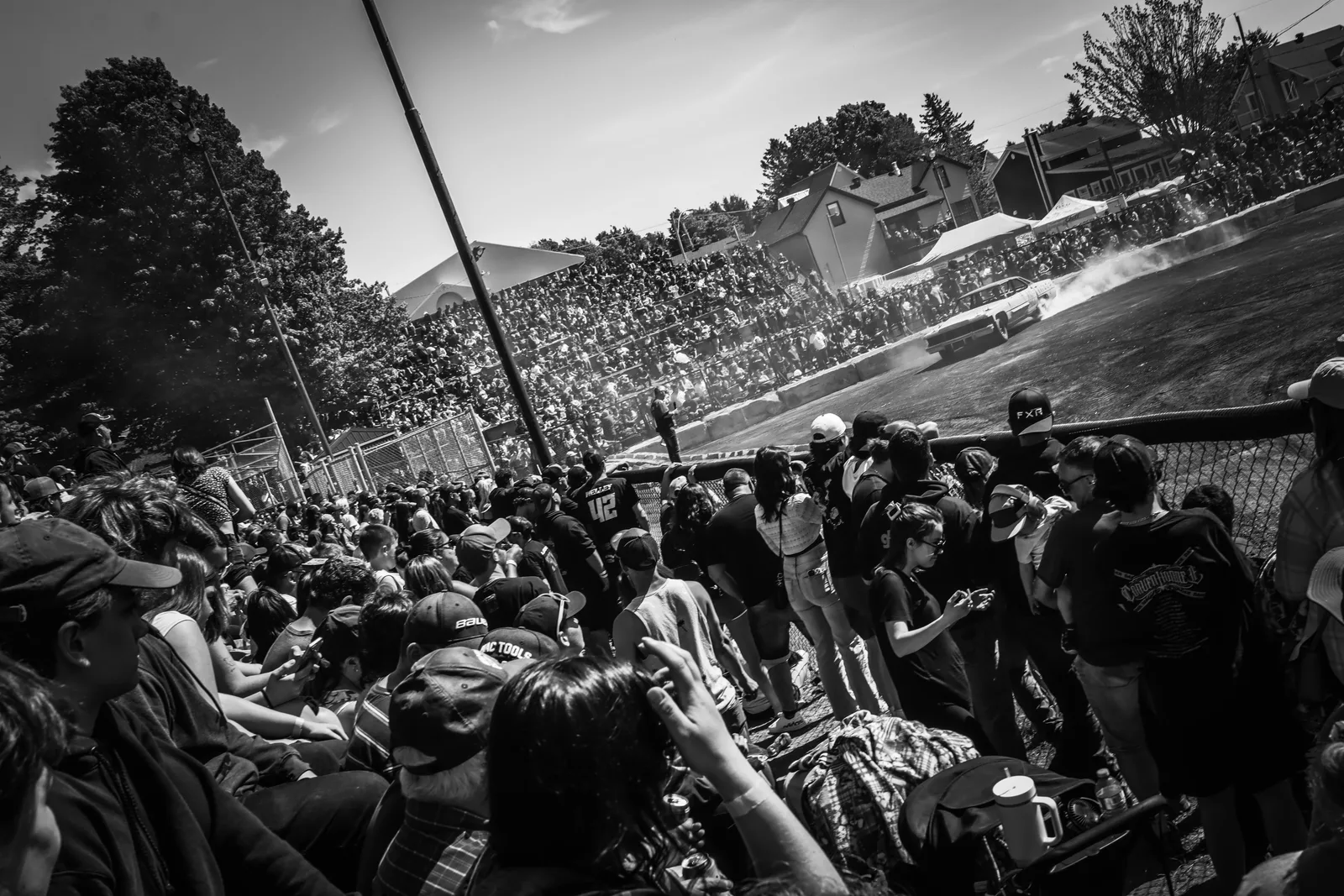 Quad et VTT dans l'action d'un rassemblement hors-piste